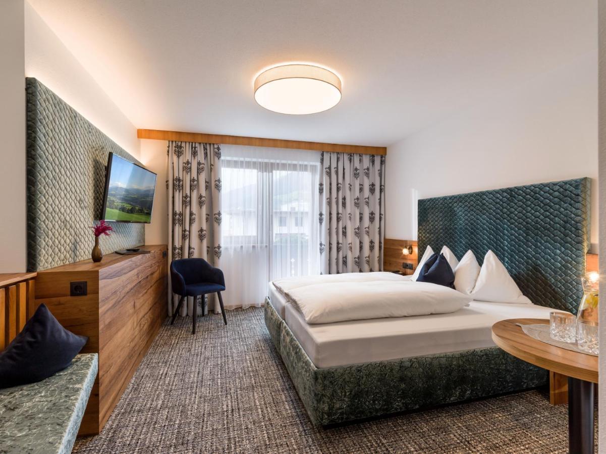 Hotel Landhaus Zillertal Фюген Екстер'єр фото