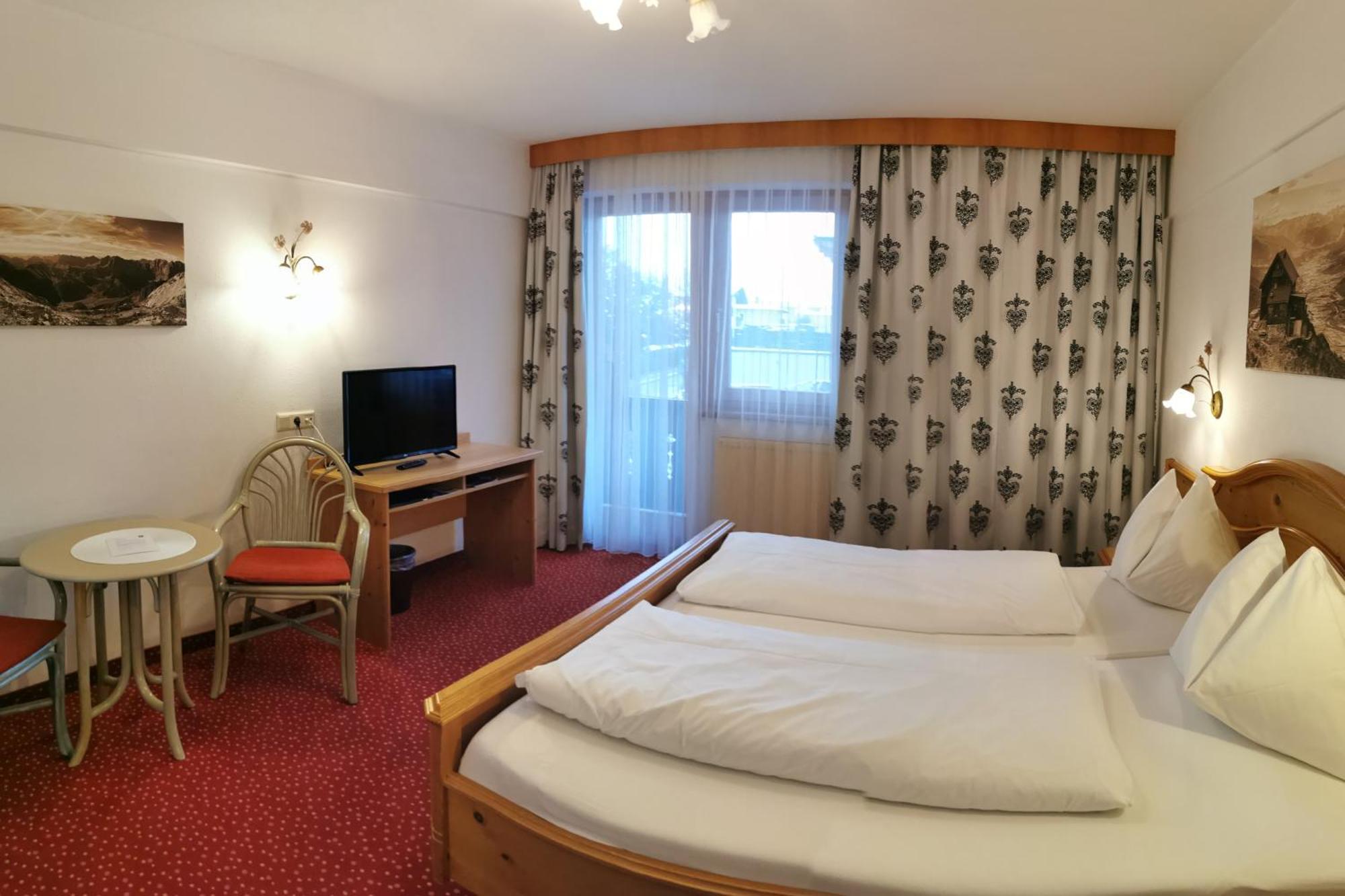 Hotel Landhaus Zillertal Фюген Екстер'єр фото