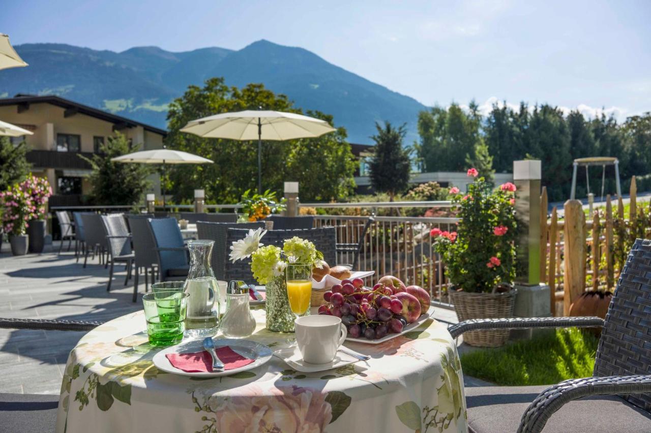 Hotel Landhaus Zillertal Фюген Екстер'єр фото